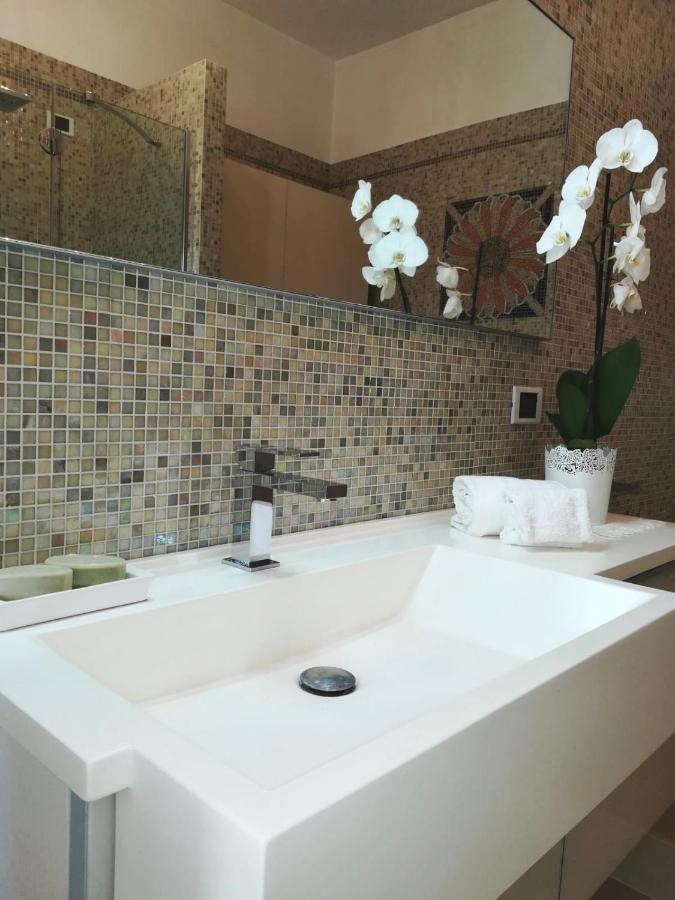 לינה וארוחת בוקר צ'יביטאנובה מארקה A Casa Di Tati מראה חיצוני תמונה