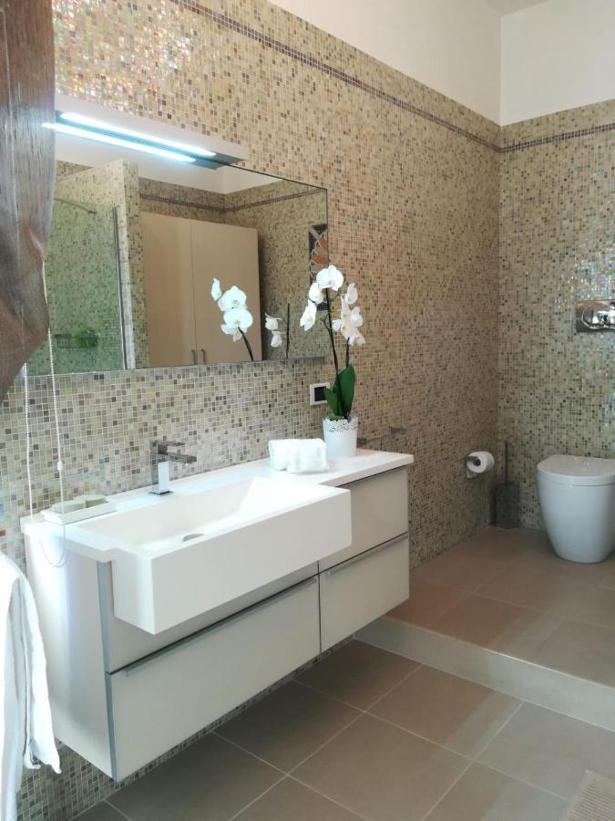 לינה וארוחת בוקר צ'יביטאנובה מארקה A Casa Di Tati מראה חיצוני תמונה